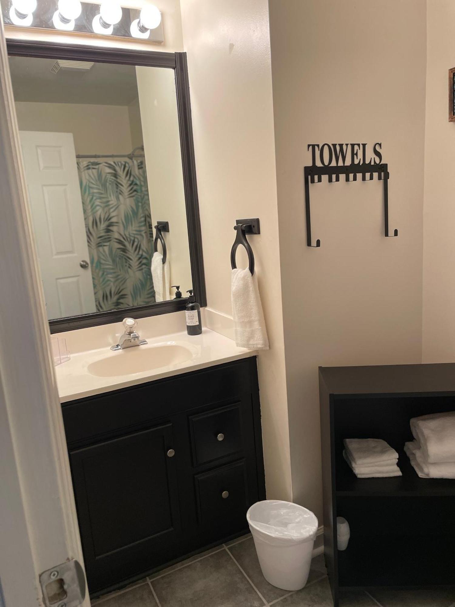 Haven - Uptown/Airport Corridor Villa Charlotte Exterior foto